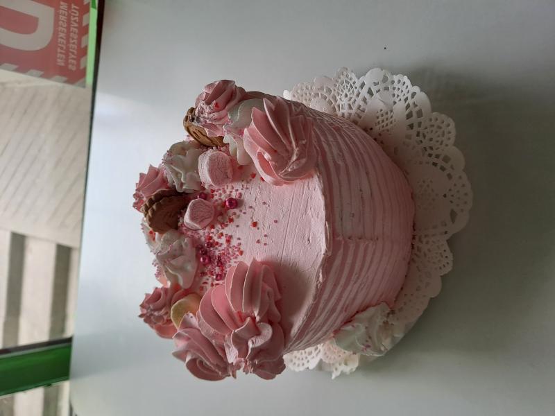 egyedi-torta-debrecenben-35.jpg